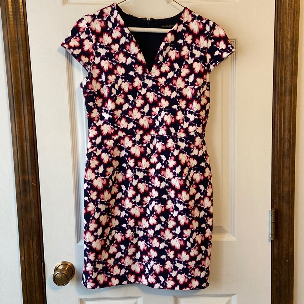EUC Banana Republic Floral Dress, 0P